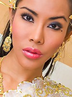 Irresistible Thai hottie makes an outstanding show